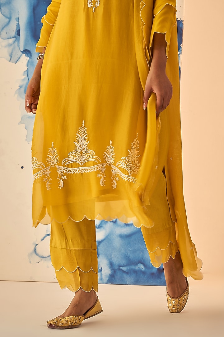 Yellow Organza Georgette Hand Embroidered Kurta Set by Ruzhan at Pernia's Pop Up Shop