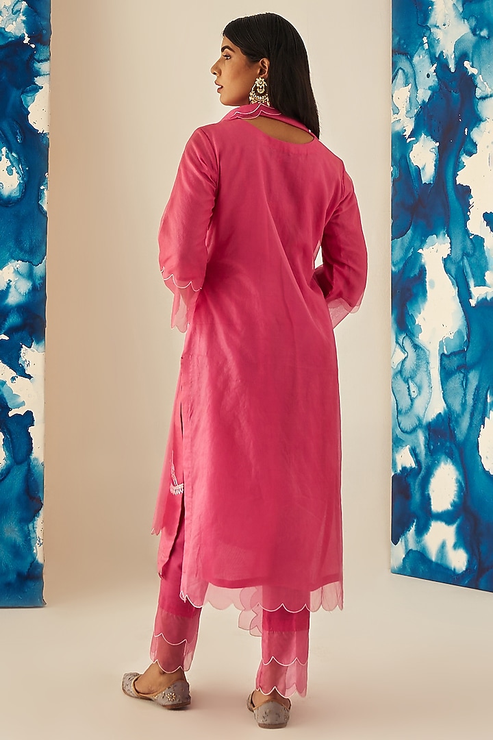 Pink Organza Georgette Hand Embroidered Kurta Set by Ruzhan at Pernia's Pop Up Shop