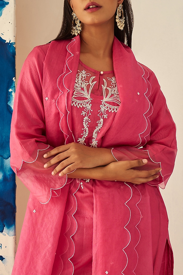Pink Organza Georgette Hand Embroidered Kurta Set by Ruzhan at Pernia's Pop Up Shop