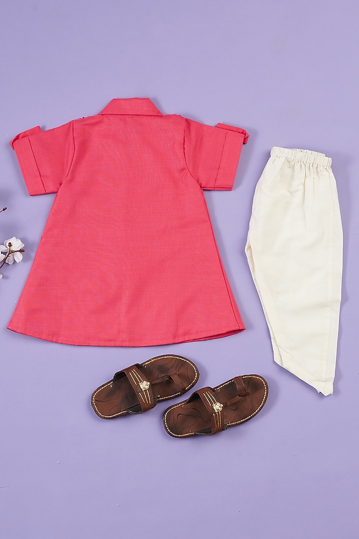 Pink Linen Embroidered Kurta Set For Girls by Ruffle Buds at Pernia's Pop Up Shop
