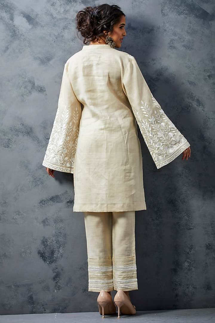 Beige Embroidered Kurta Set by The Royaleum Atelier at Pernia's Pop Up Shop