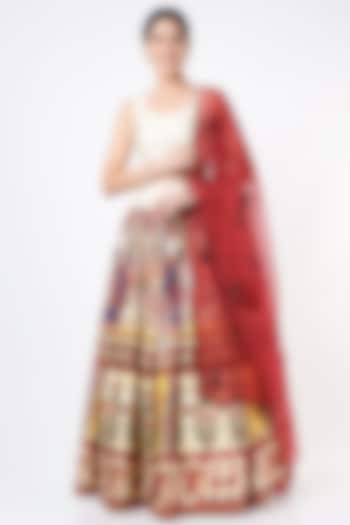 Off-White Floral Printed Wedding Lehenga Set by The Royaleum Atelier at Pernia's Pop Up Shop