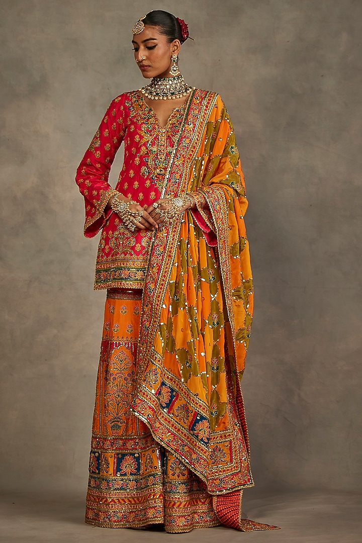 Vibrant Pink Silk Hand Embroidered Kurta Set by The Royaleum Atelier at Pernia's Pop Up Shop