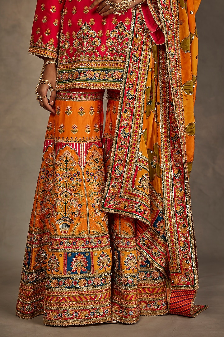 Vibrant Pink Silk Hand Embroidered Kurta Set by The Royaleum Atelier at Pernia's Pop Up Shop