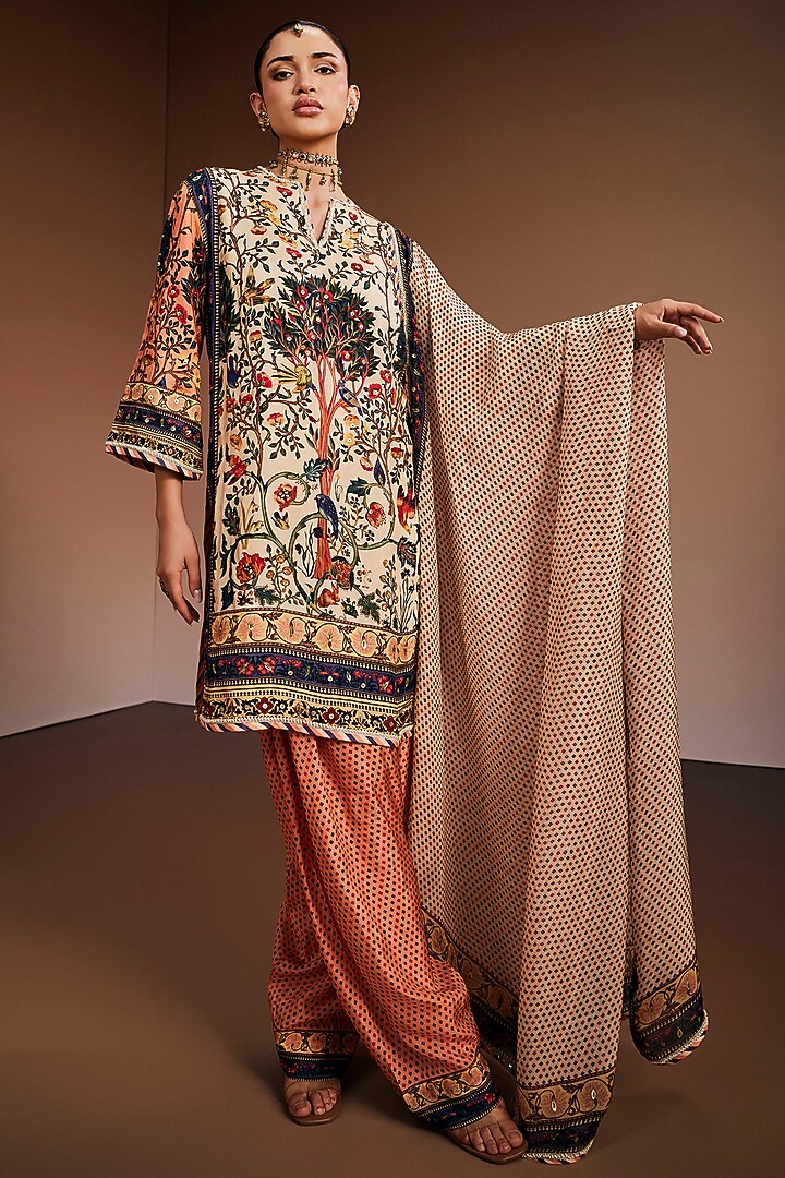 Ivory Silk Motifs Printed Kurta Set by The Royaleum Atelier at Pernia's Pop Up Shop
