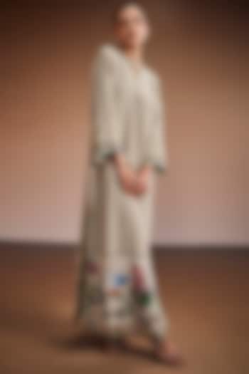 Beige Silk Floral Printed Checkered Kaftan by The Royaleum Atelier at Pernia's Pop Up Shop