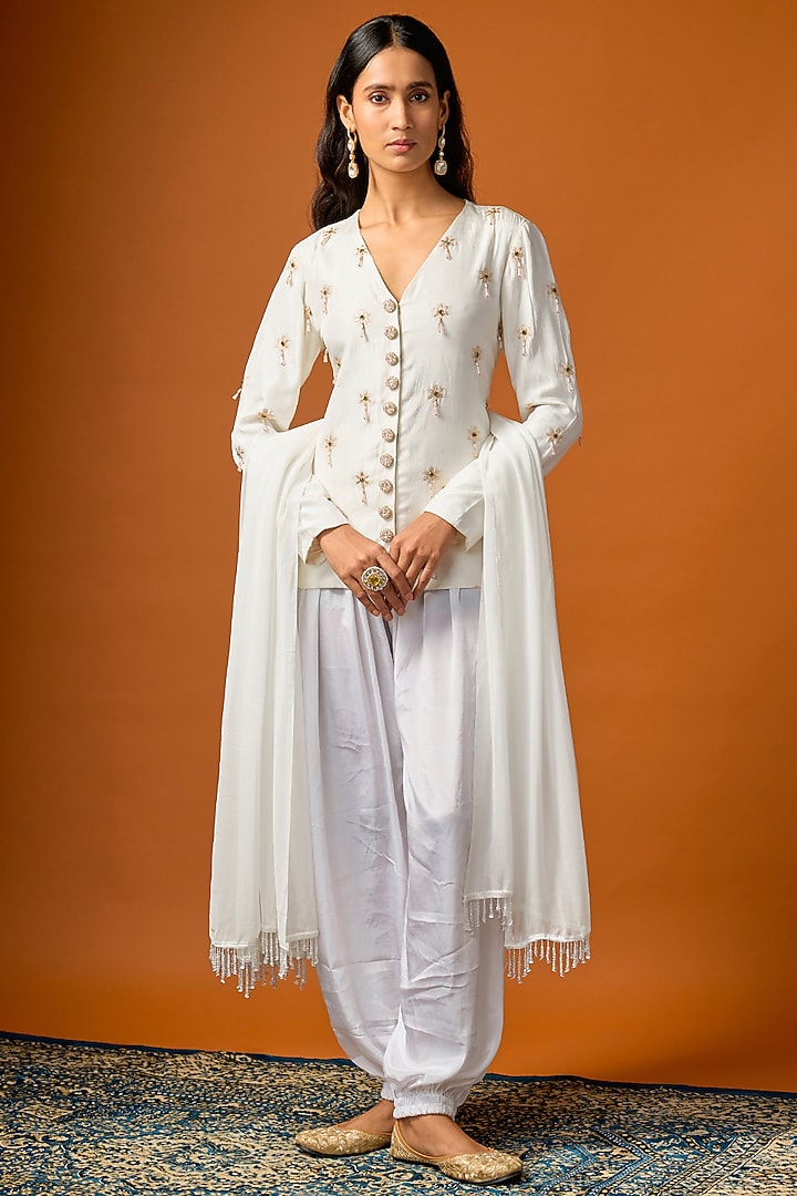 White Pure Crepe Balloon Pant Set by Rayasha Khan at Pernia's Pop Up Shop