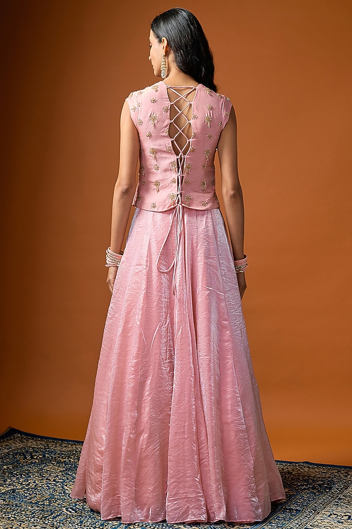Bubble Pink Tissue Silk Wedding Lehenga Set by Rayasha Khan at Pernia's Pop Up Shop