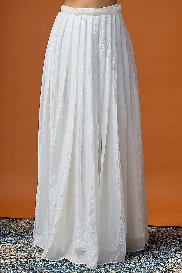 White Shimmer Silk Pleated Skirt Set by Rayasha Khan at Pernia's Pop Up Shop
