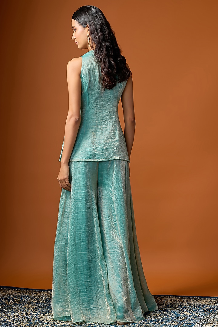 Aquamarine Chiffon Silk Zari Embroidered Kurta Set by Rayasha Khan at Pernia's Pop Up Shop