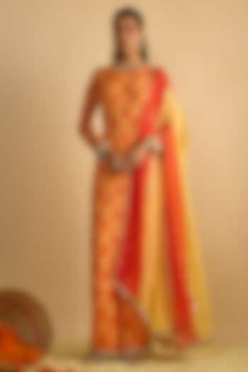 Yellow & Orange Georgette Floral Printed Kurta Set by Rayasha Khan at Pernia's Pop Up Shop