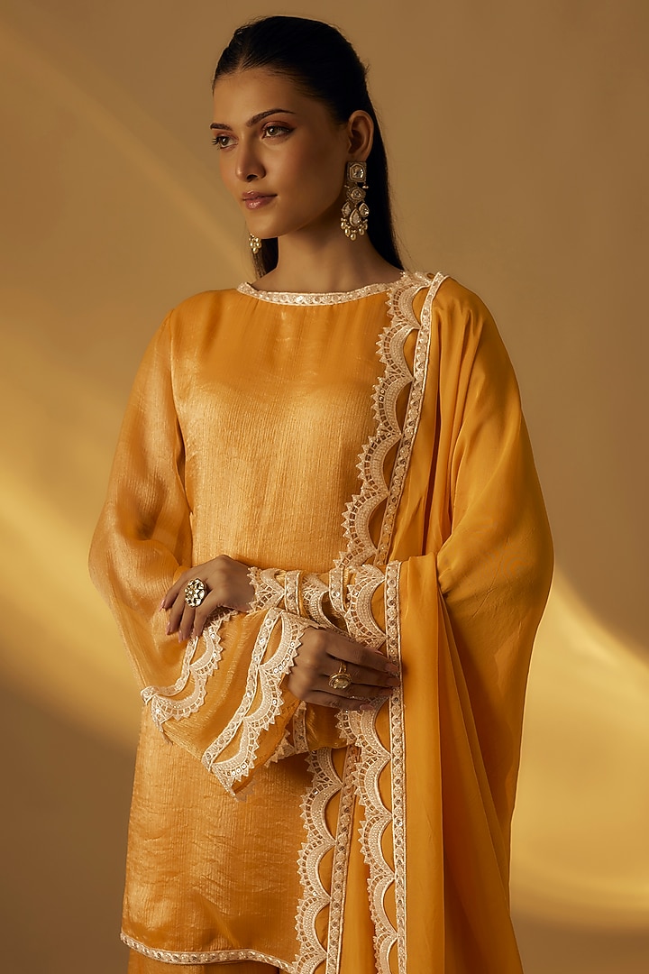 Mango Yellow Zari Sequin Embellished Short Kurta Set by Rayasha Khan at Pernia's Pop Up Shop