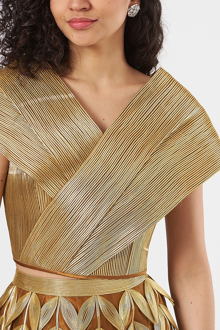 Liquid Gold Embroidered Bridal Lehenga Set by Rimzim Dadu at Pernia's Pop Up Shop