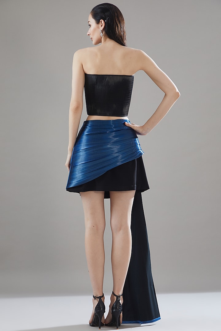 Blue Metallic Wire Panelled Skirt Set by Rimzim Dadu at Pernia's Pop Up Shop
