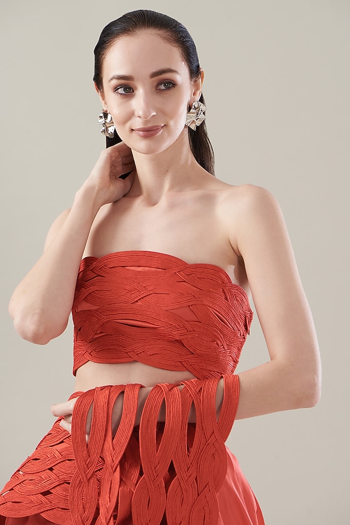 Orange Organza & Metal Wire Draped Bridal Saree Set by Rimzim Dadu at Pernia's Pop Up Shop