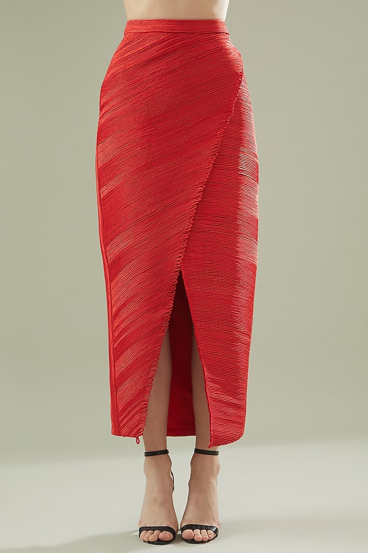 Red Satin Embroidered Skirt Set by Rimzim Dadu at Pernia's Pop Up Shop