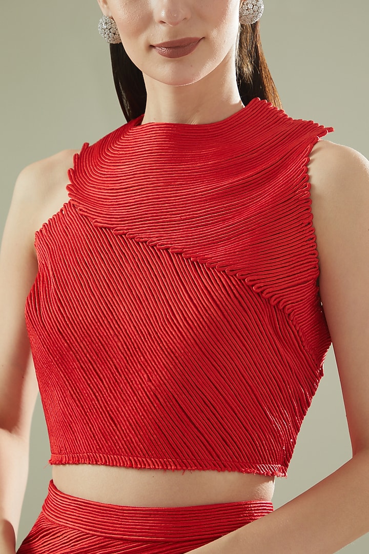 Red Satin Embroidered Skirt Set by Rimzim Dadu at Pernia's Pop Up Shop