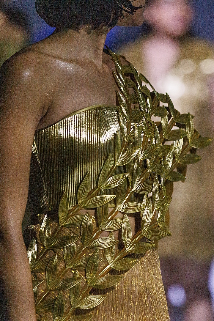 Gold Draped Metallic Cord Bridal Saree Set by Rimzim Dadu at Pernia's Pop Up Shop