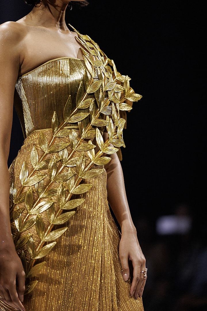 Gold Draped Metallic Cord Bridal Saree Set by Rimzim Dadu at Pernia's Pop Up Shop