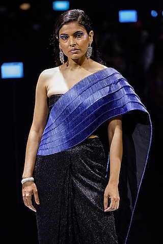 Blue Metallic Saree Set by Rimzim Dadu