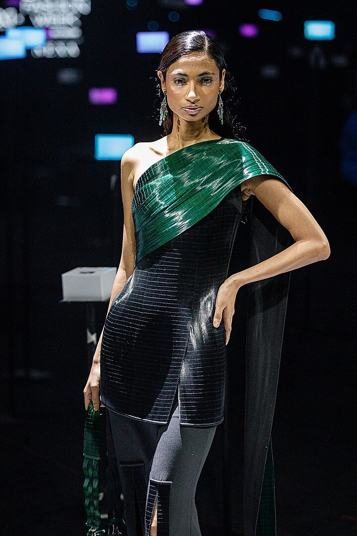 Emerald Green & Black Metal Wire Pant Set by Rimzim Dadu at Pernia's Pop Up Shop
