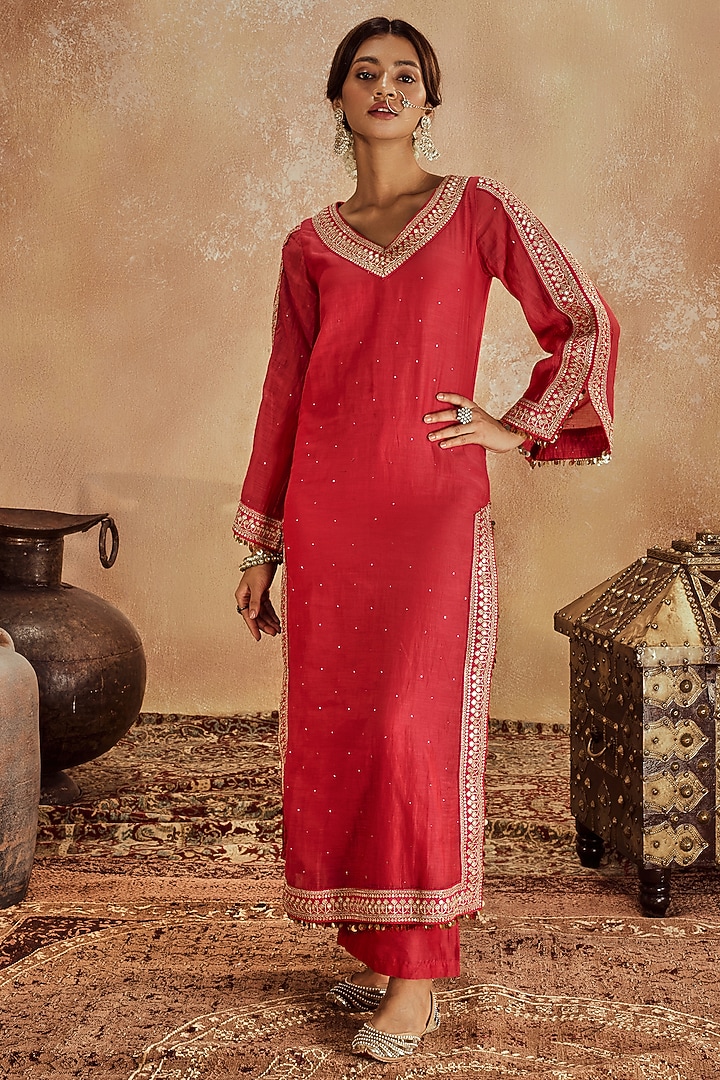 Pink Muskaish Chanderi Kurta Set by Roze at Pernia's Pop Up Shop