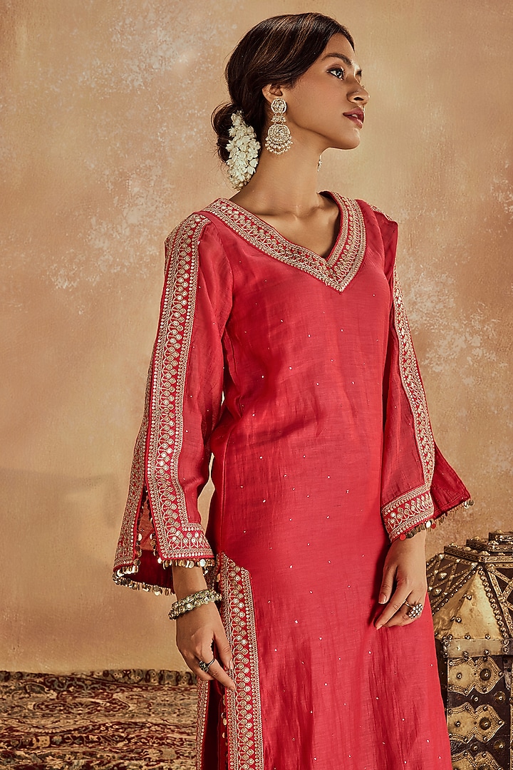 Pink Muskaish Chanderi Kurta Set by Roze at Pernia's Pop Up Shop