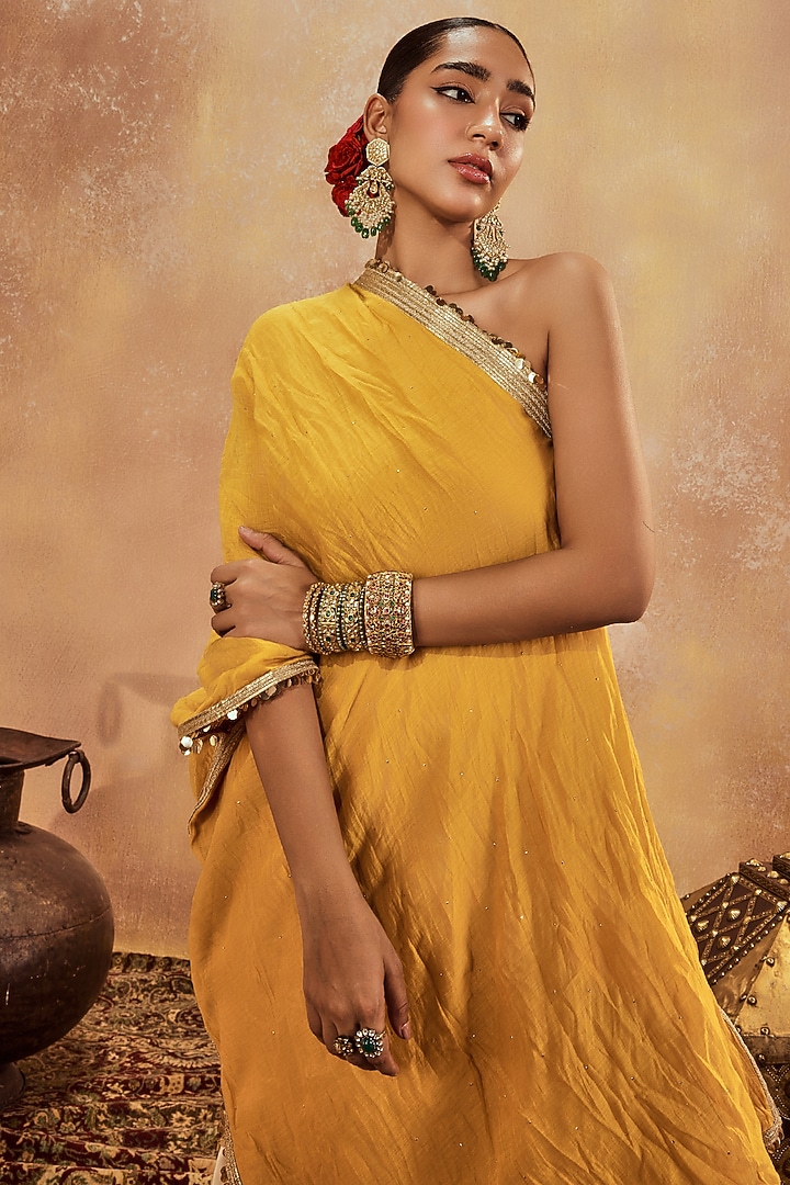 Yellow Muskaish Chanderi Asymmetric Kurta Set by Roze at Pernia's Pop Up Shop