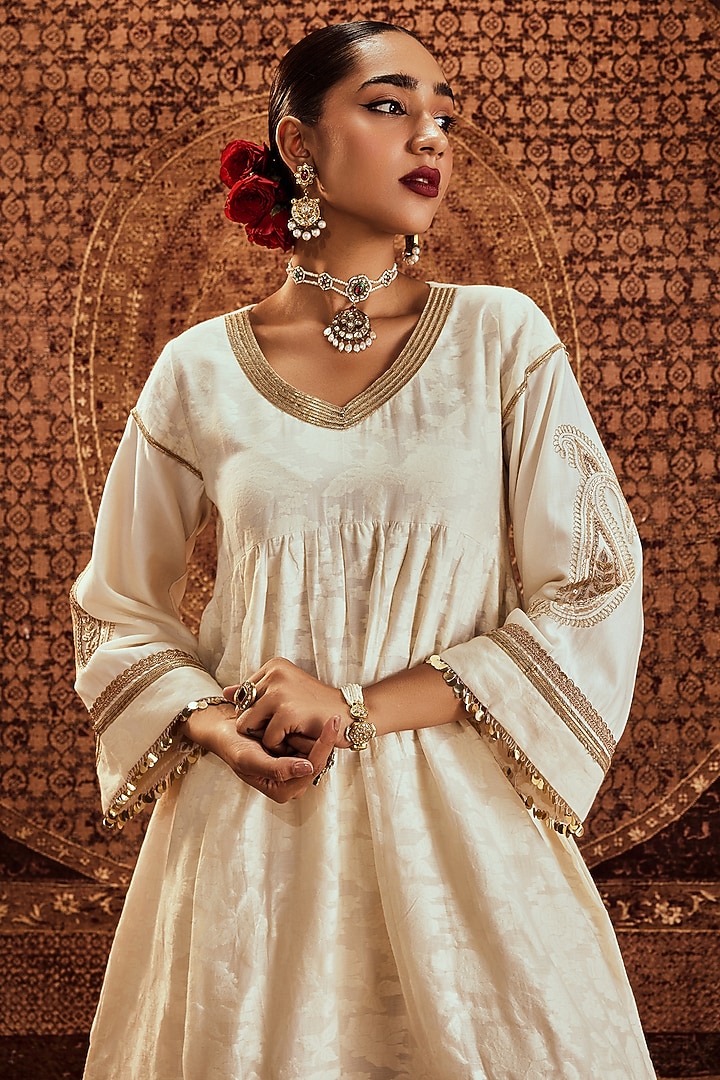 White Jacquard Kurta Set by Roze at Pernia's Pop Up Shop