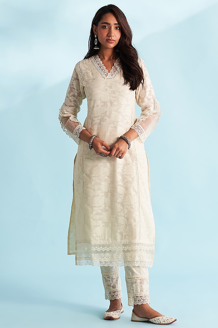 Cream Jacquard Cotton Straight-Cut Kurta Set by Roze at Pernia's Pop Up Shop