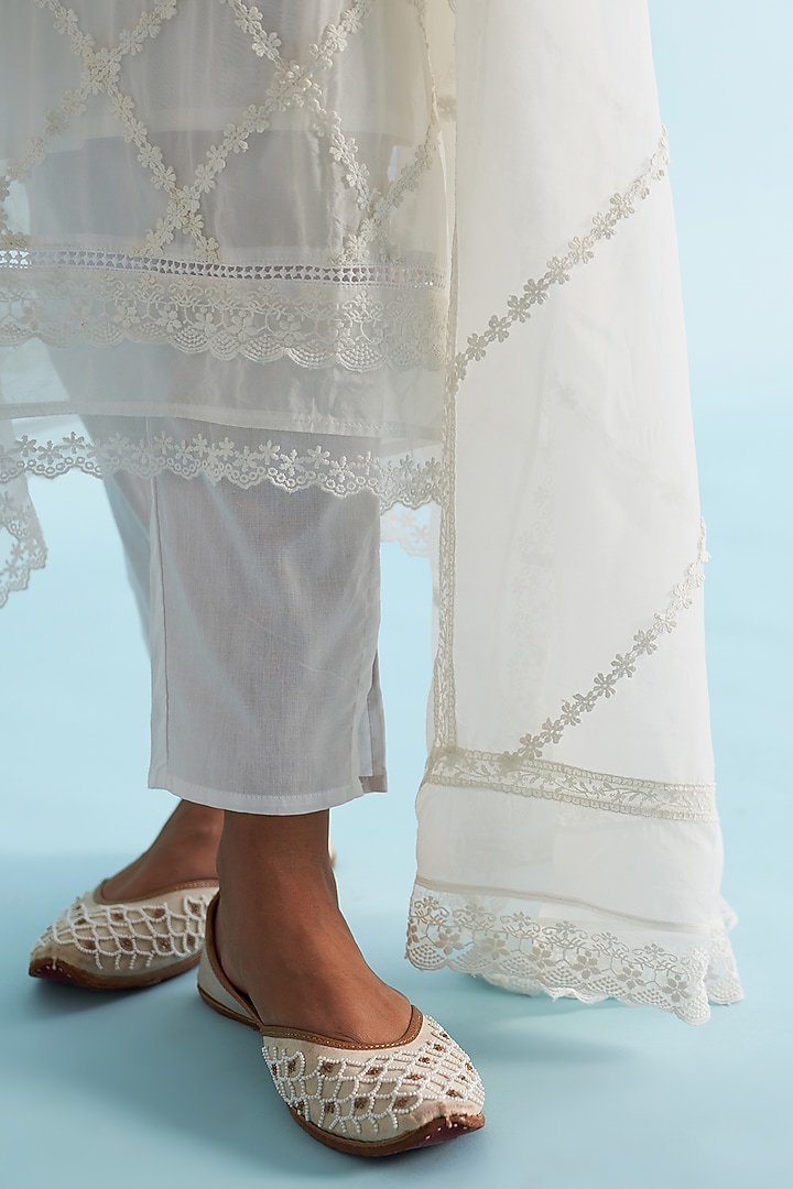 White Sheer Organza Lacework Kurta Set by Roze at Pernia's Pop Up Shop
