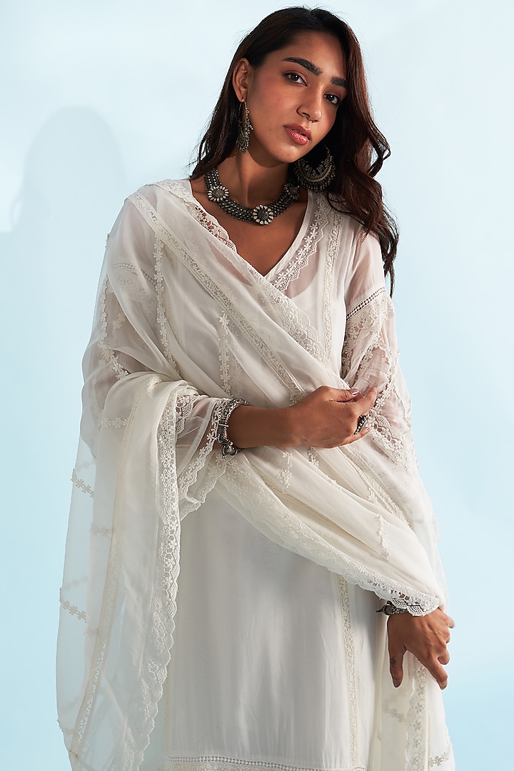 White Sheer Organza Lacework Kurta Set by Roze at Pernia's Pop Up Shop