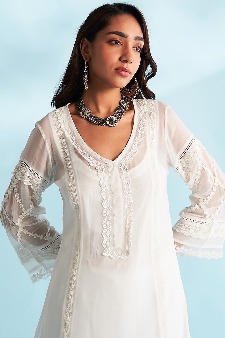 White Sheer Organza Lacework Kurta Set by Roze at Pernia's Pop Up Shop