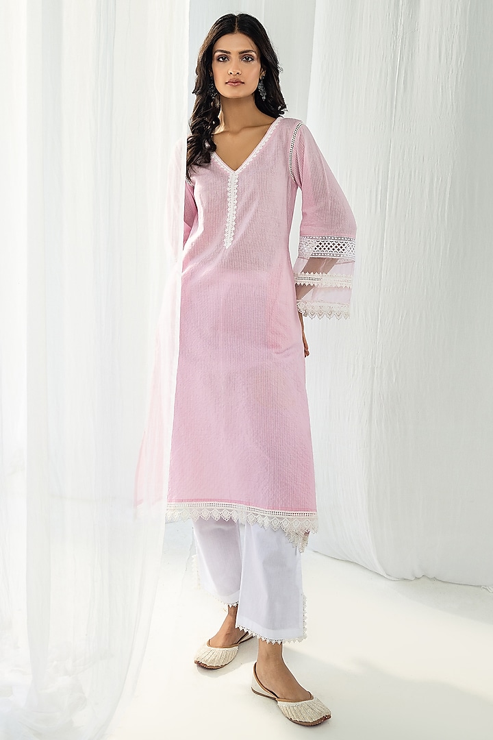 Pink Cotton Kantha Handcrafted Straight Kurta Set by Roze at Pernia's Pop Up Shop