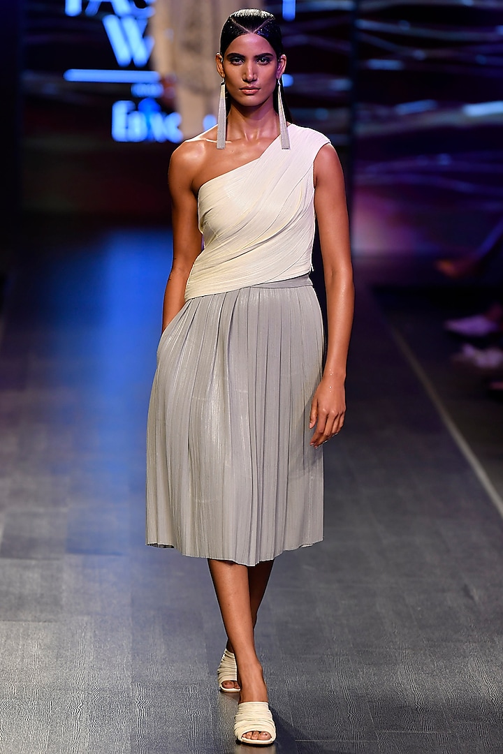 Off White Draped Top With Skirt by Rimzim Dadu