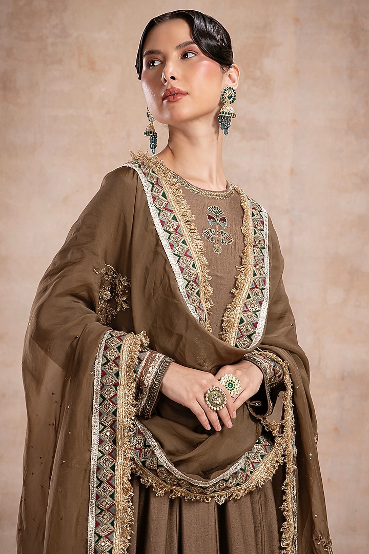 Gold Tussar Zardosi Work Bridal Anarkali Set by Saahiil Kapoor at Pernia's Pop Up Shop