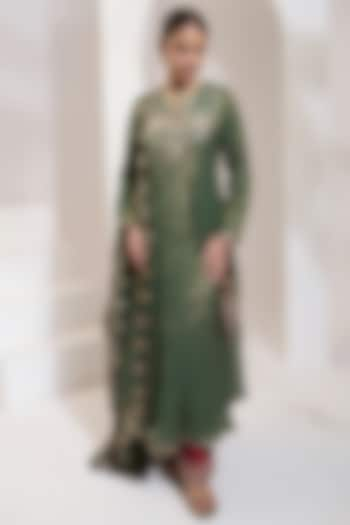 Green Chanderi Tissue Silk Embellished Kurta Set by Saahiil Kapoor at Pernia's Pop Up Shop