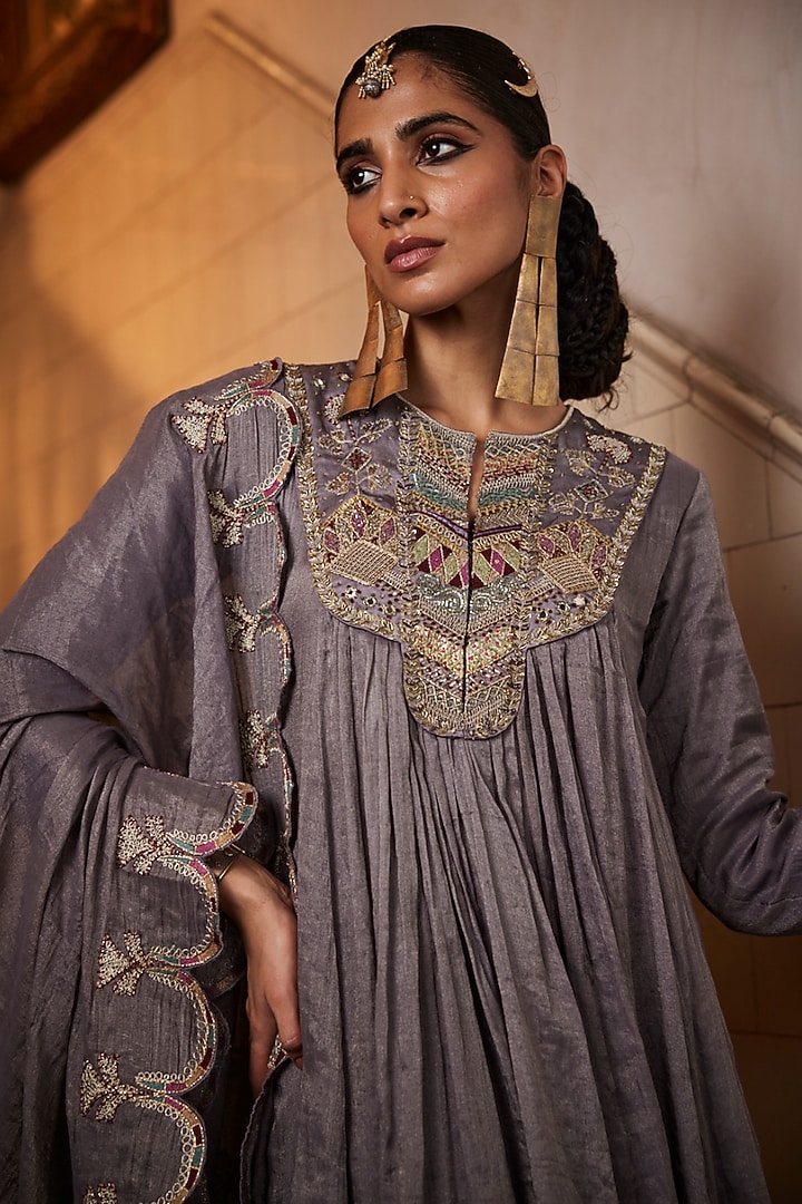Green Chanderi Tissue Silk Embellished Kurta Set by Saahiil Kapoor at Pernia's Pop Up Shop