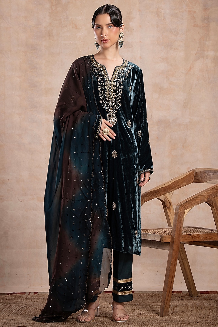 Teal Blue Velvet Cutdana & Zardosi Work Kurta Set by Saahiil Kapoor at Pernia's Pop Up Shop