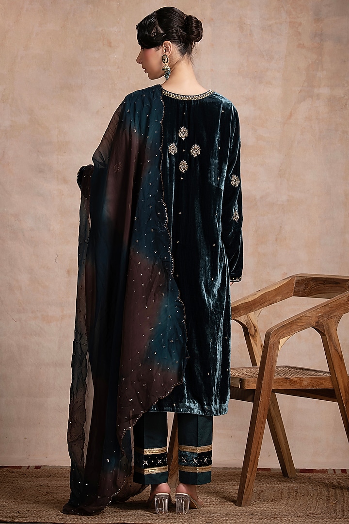 Teal Blue Velvet Cutdana & Zardosi Work Kurta Set by Saahiil Kapoor at Pernia's Pop Up Shop