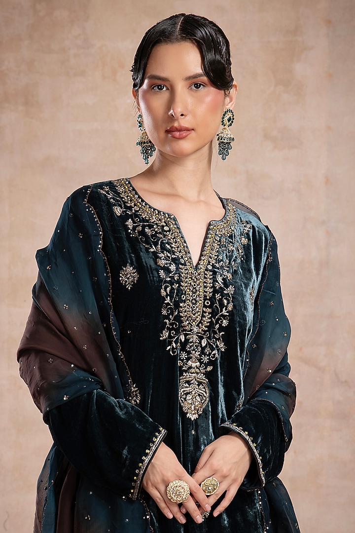 Teal Blue Velvet Cutdana & Zardosi Work Kurta Set by Saahiil Kapoor at Pernia's Pop Up Shop