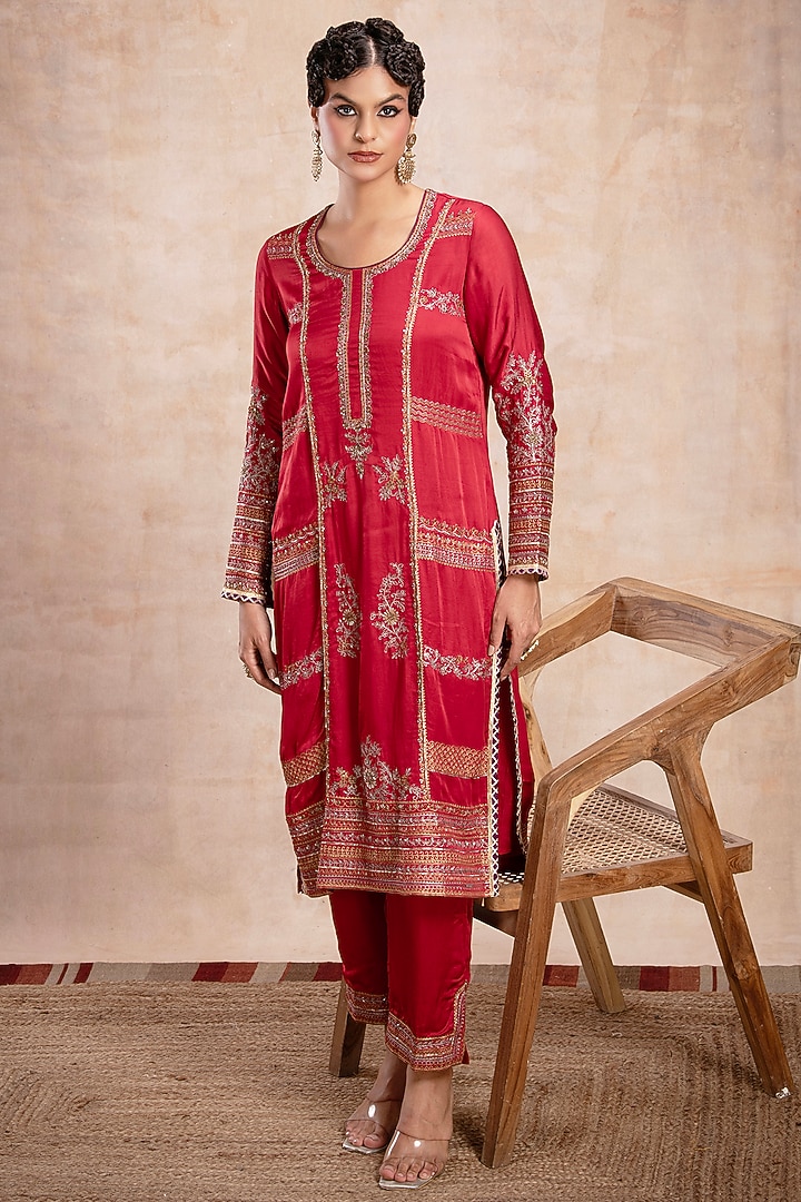 Sindoori Red Modal Satin Aari Work Straight Kurta Set by Saahiil Kapoor at Pernia's Pop Up Shop