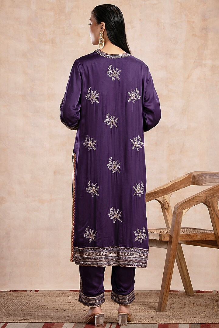 Purple Modal Satin Aari Work Straight Kurta Set by Saahiil Kapoor at Pernia's Pop Up Shop