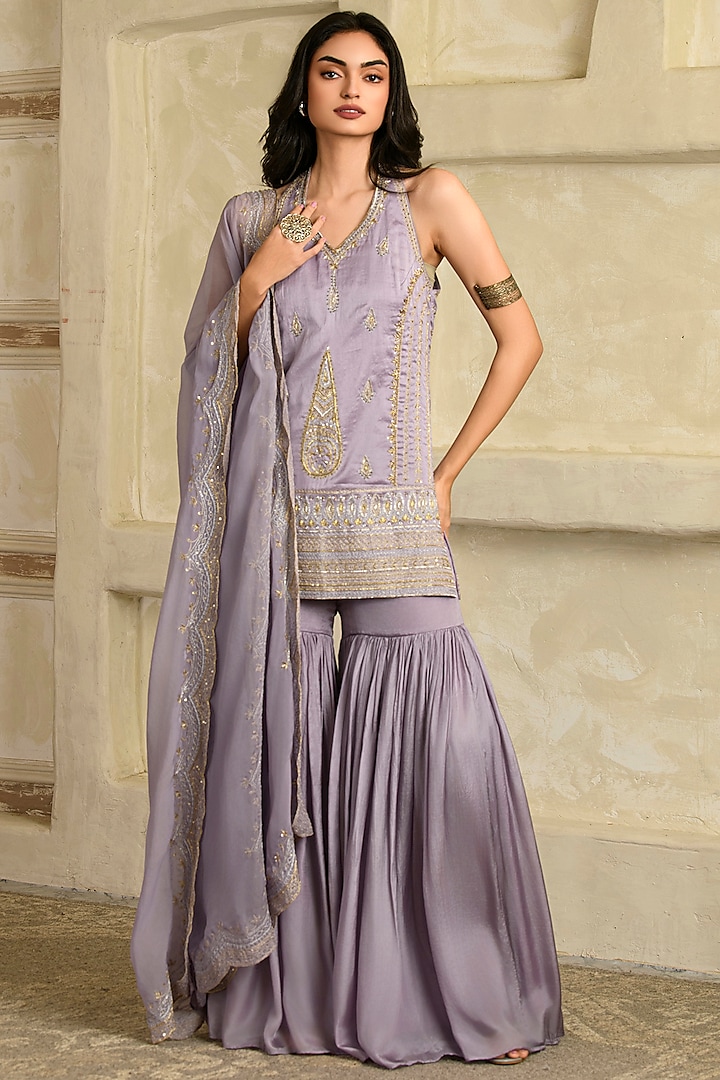 Purple Tabby Chanderi Gharara Set by Saahiil Kapoor at Pernia's Pop Up Shop