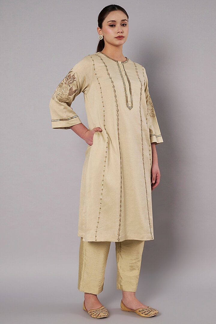 Pistachio Green Chanderi Floral Embroidered Kurta Set by Saahiil Kapoor at Pernia's Pop Up Shop