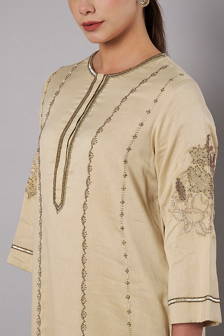 Pistachio Green Chanderi Floral Embroidered Kurta Set by Saahiil Kapoor at Pernia's Pop Up Shop