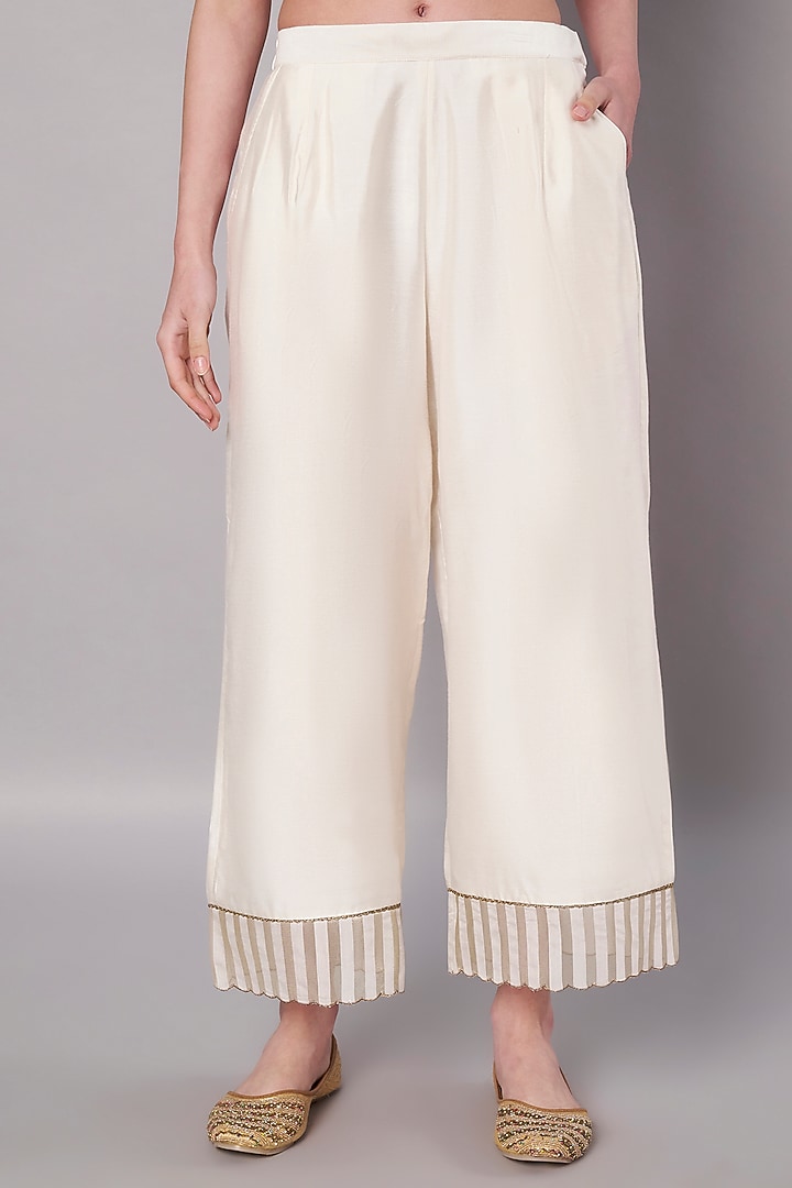 Ivory Chanderi Hand Embroidered Kurta Set by Saahiil Kapoor at Pernia's Pop Up Shop