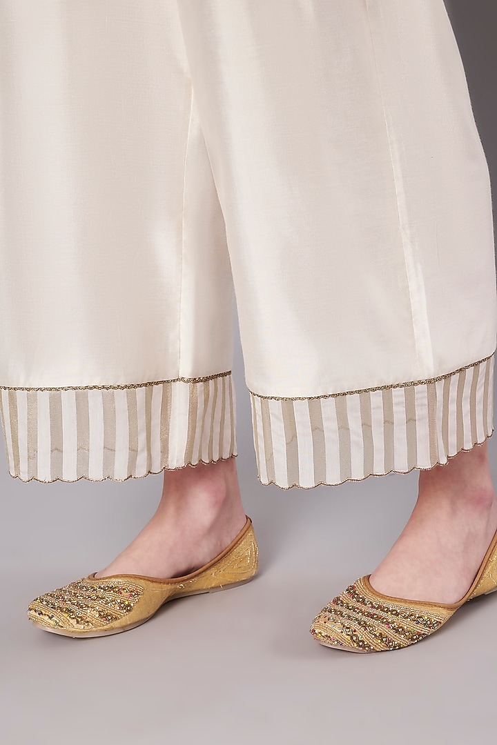 Ivory Chanderi Hand Embroidered Kurta Set by Saahiil Kapoor at Pernia's Pop Up Shop