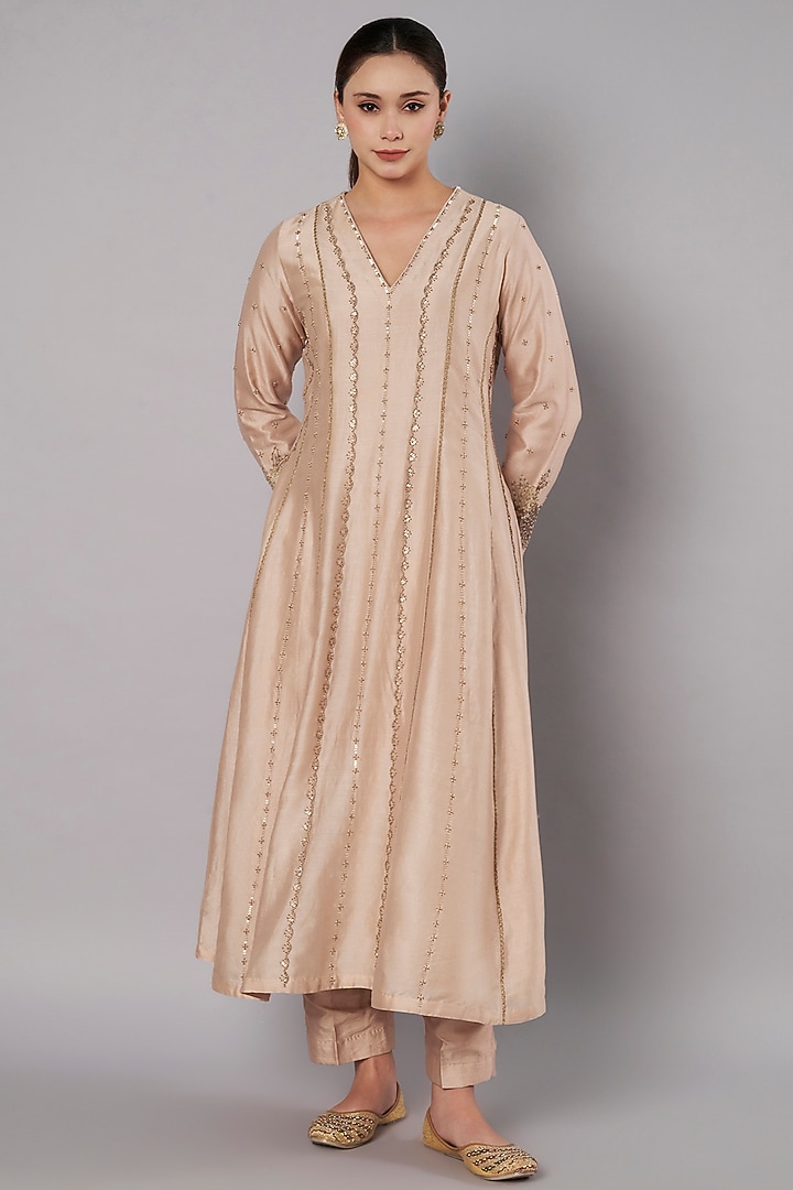 Champagne Chanderi Hand Embroidered Kurta Set by Saahiil Kapoor at Pernia's Pop Up Shop