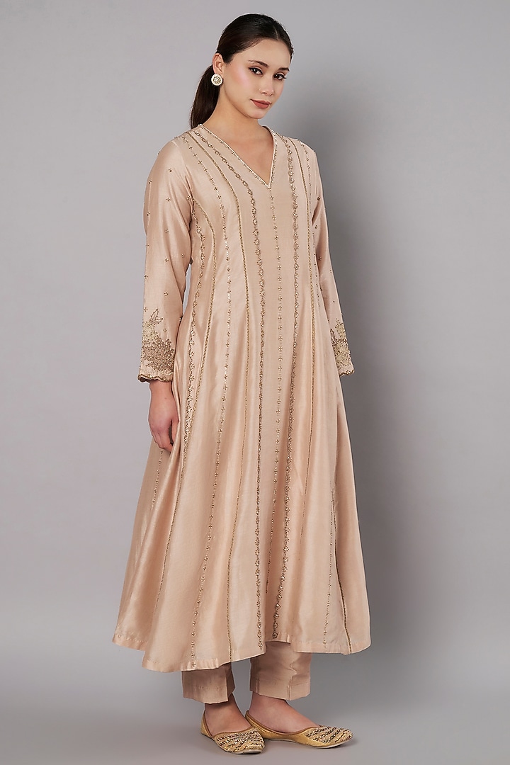Champagne Chanderi Hand Embroidered Kurta Set by Saahiil Kapoor at Pernia's Pop Up Shop